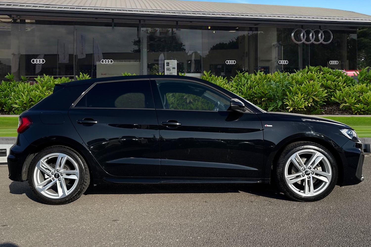 Used Audi A1 2023 for sale - 77747700: Photo 3