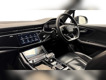 Used Audi Q7 2022 for sale - 76884212: Photo