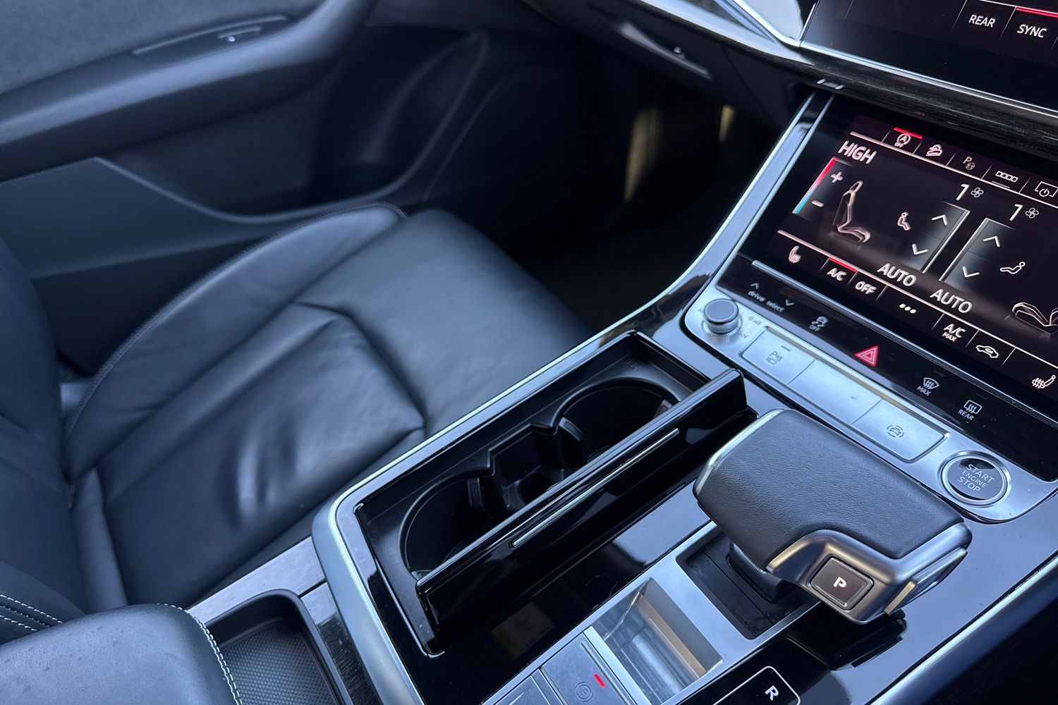 Used Audi Q8 2023 for sale - 77943704: Photo 15