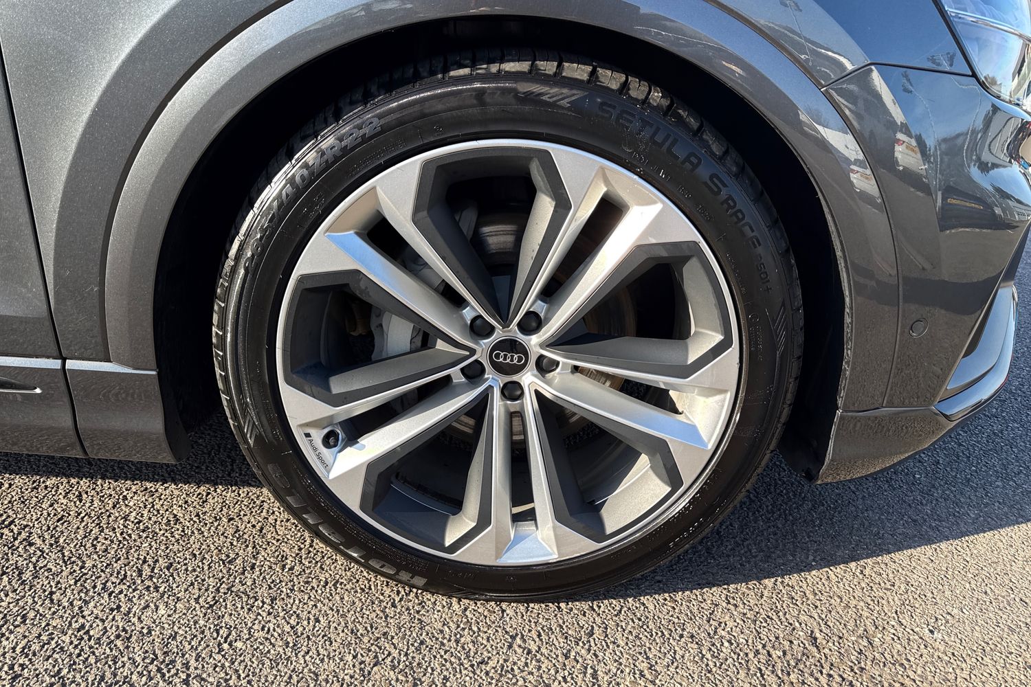 Used Audi Q8 2023 for sale - 77943704: Photo 23