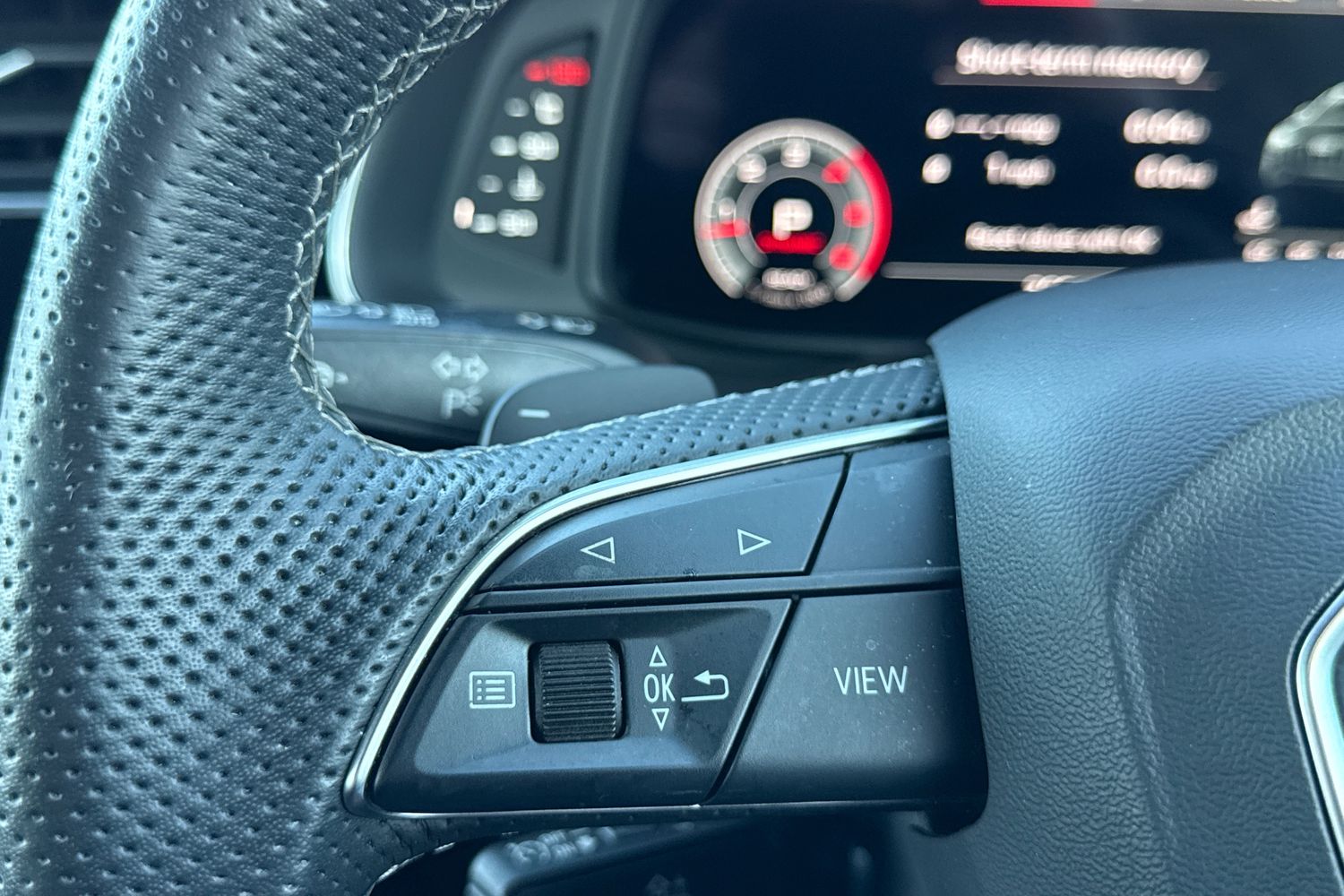 Used Audi Q8 2023 for sale - 77943704: Photo 26