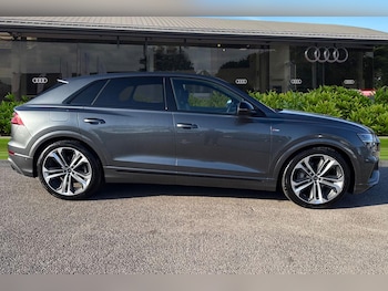 Used Audi Q8 2023 for sale - 77943704: Photo