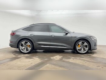 Used Audi e-tron 2022 for sale - 76884129: Photo