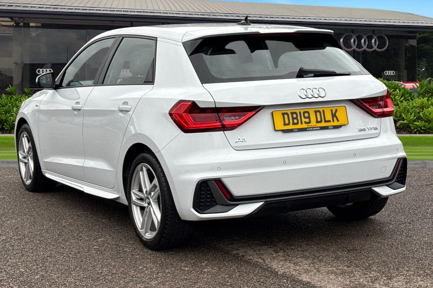 Used Audi A1 2019 for sale - 76558058: Photo 2