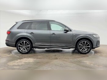 Used Audi Q7 2021 for sale - 77820260: Photo