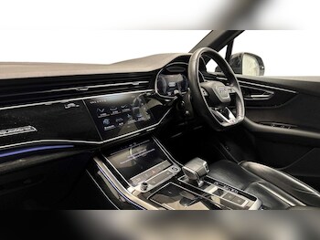 Used Audi Q7 2021 for sale - 77820260: Photo