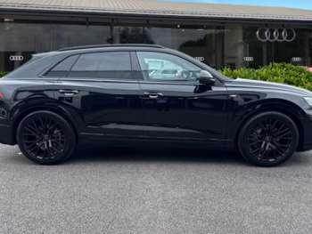 Used Audi Q8 2025 for sale - 74664127: Photo