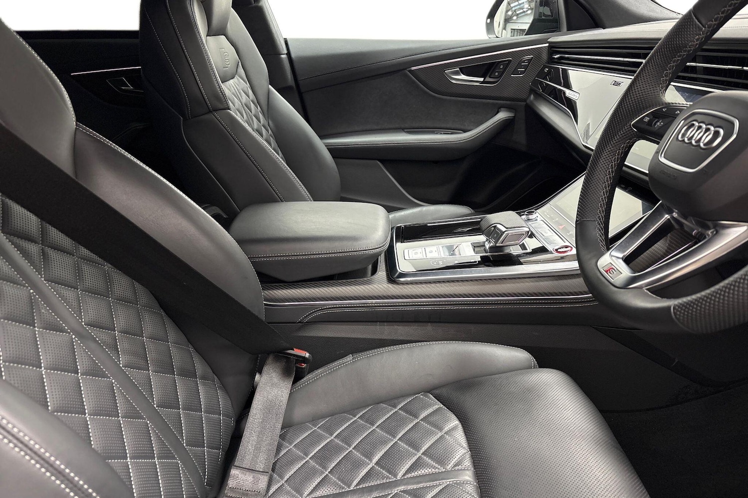 Used Audi SQ8 2024 for sale - 77187528: Photo 8
