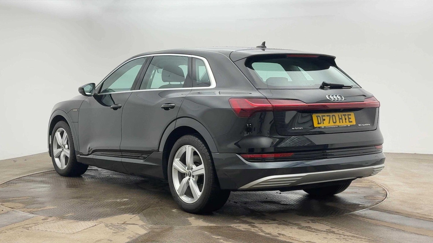 Used Audi e-tron 2021 for sale - 76546169: Photo 2