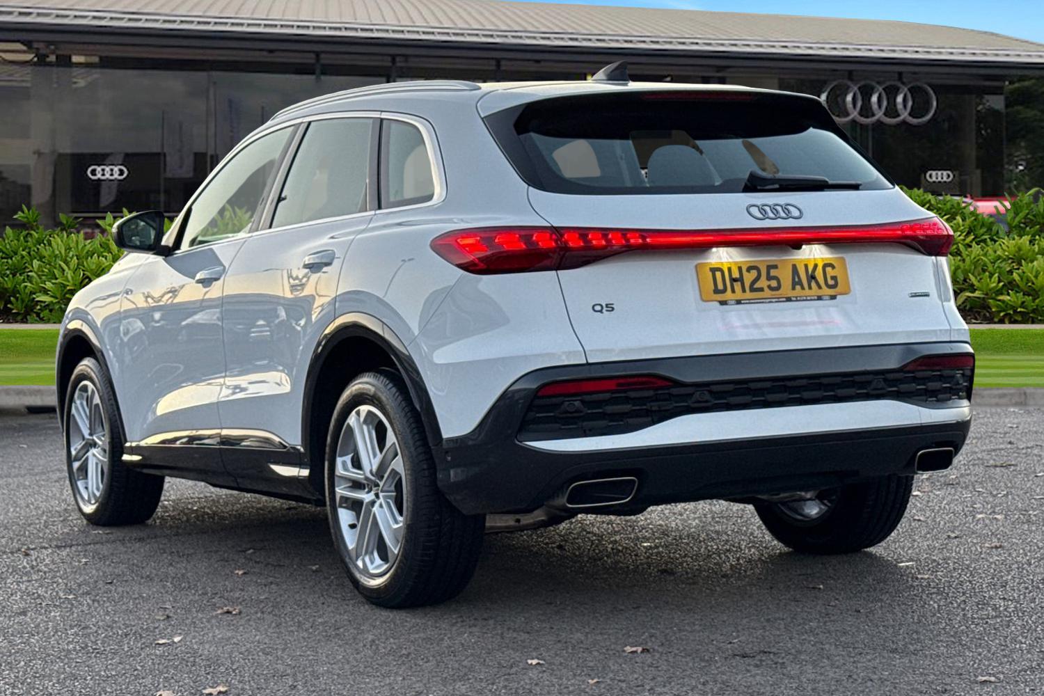 Used Audi Q5 2025 for sale - 76654220: Photo 2