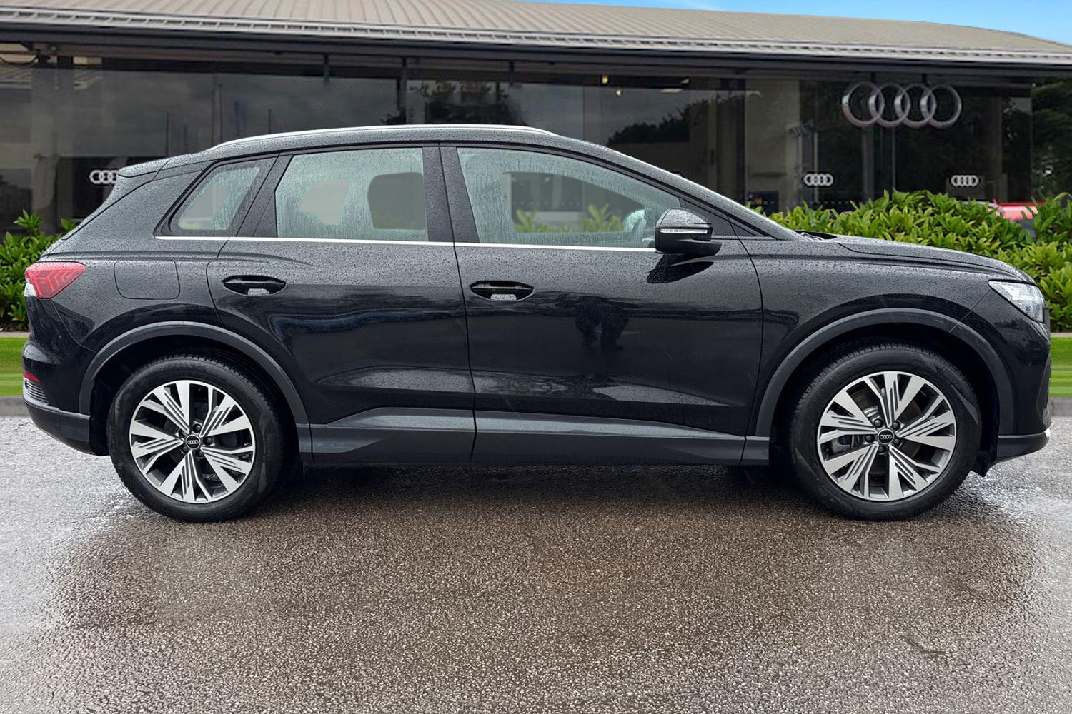 Used Audi Q4 e-tron 2025 for sale - 77983426: Photo 3