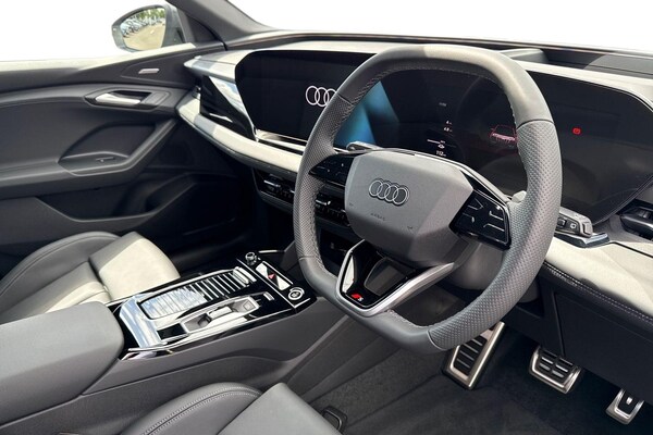 Used Audi Q6 e-tron 2025 for sale - 75272896: Photo 13