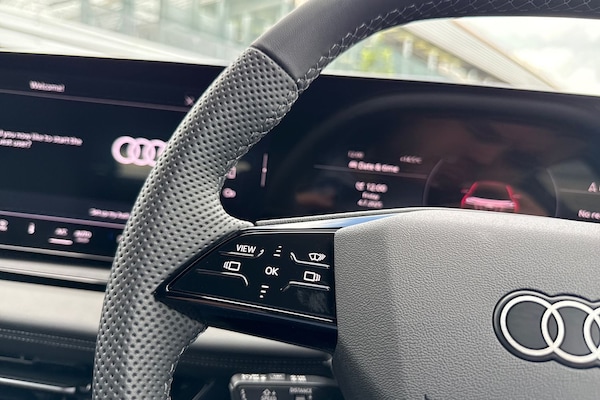 Used Audi Q6 e-tron 2025 for sale - 75272896: Photo 25