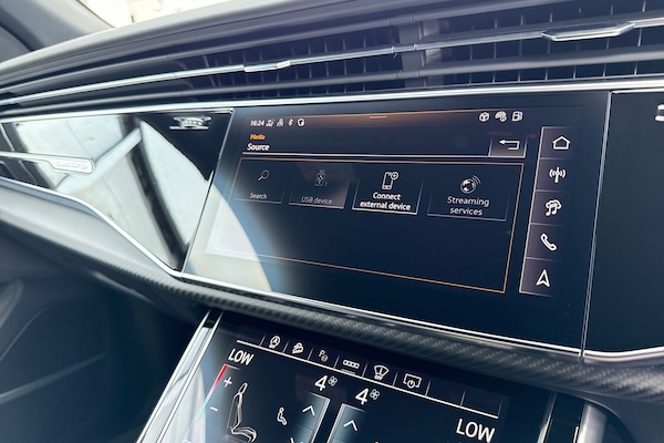 Used Audi RS Q8 2025 for sale - 76339931: Photo 44