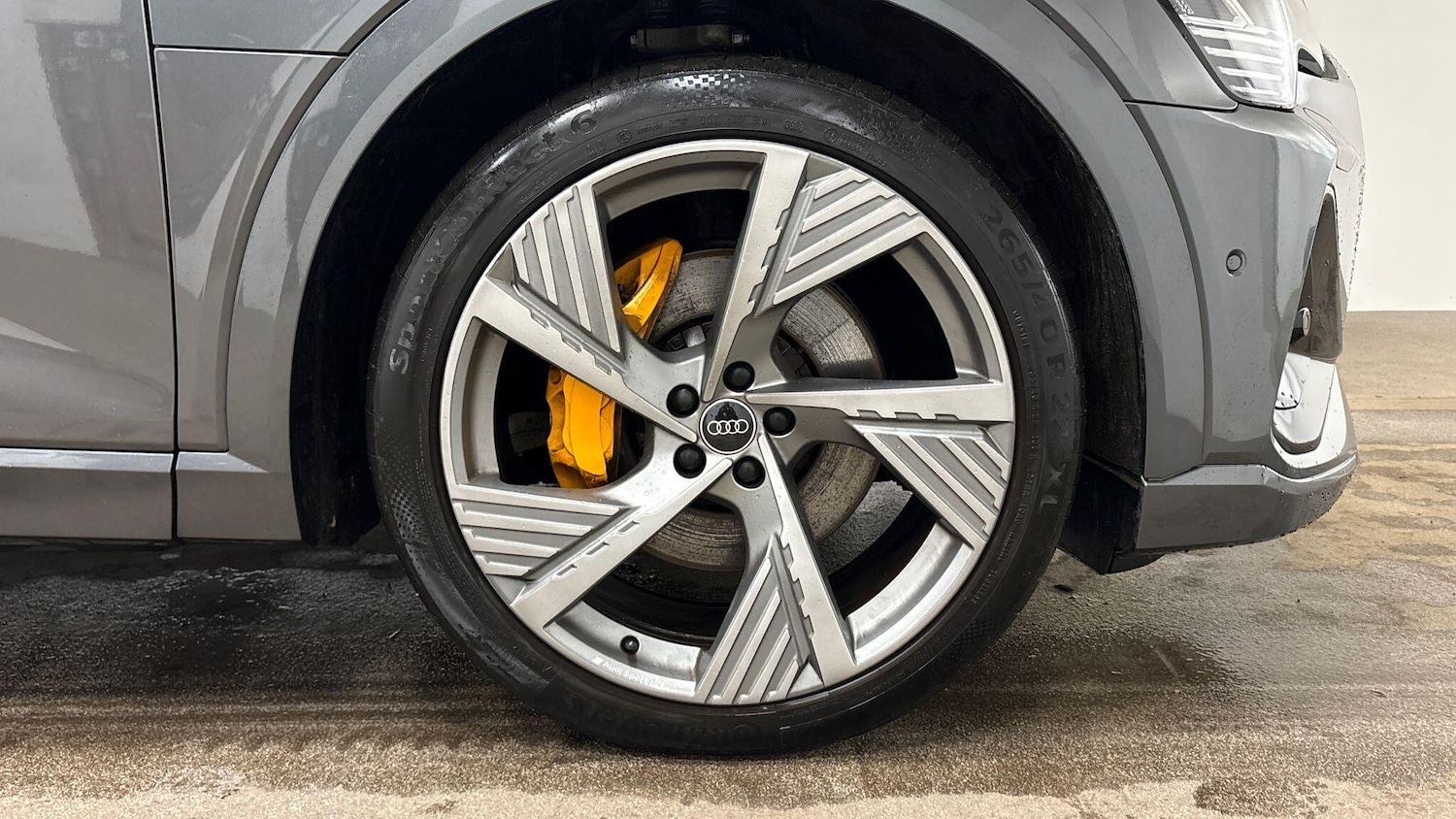 Used Audi e-tron 2022 for sale - 76395383: Photo 4