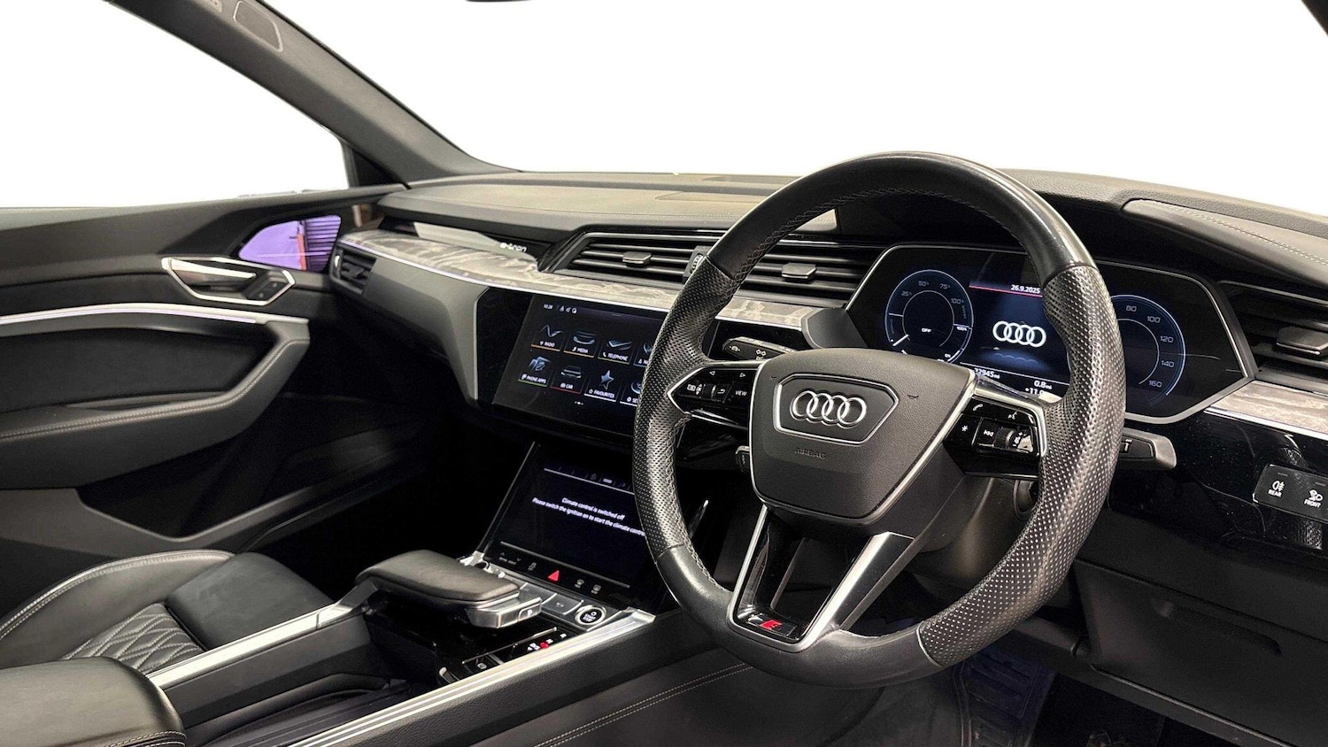 Used Audi e-tron 2022 for sale - 76395383: Photo 6