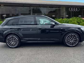 Used Audi Q7 2025 for sale - 74664195: Photo