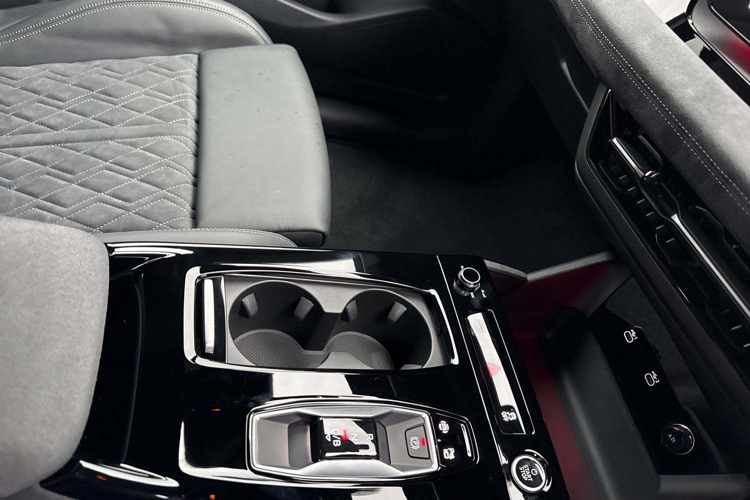 Used Audi Q6 e-tron 2025 for sale - 77199629: Photo 23