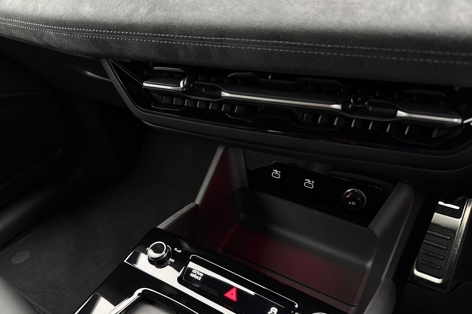 Used Audi Q6 e-tron 2025 for sale - 77199629: Photo 56