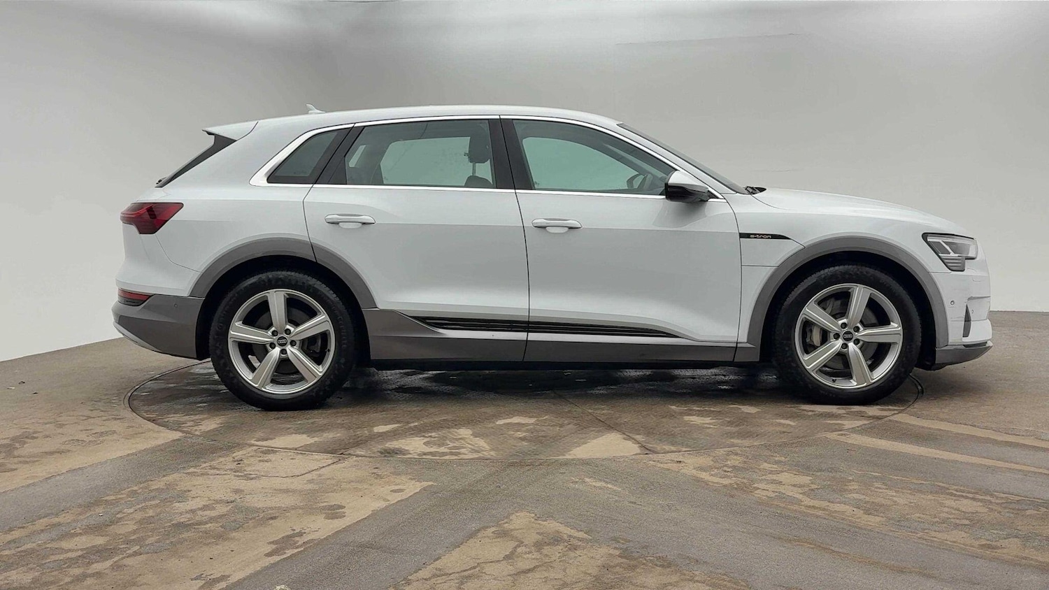 Used Audi e-tron 2021 for sale - 77152617: Photo 10