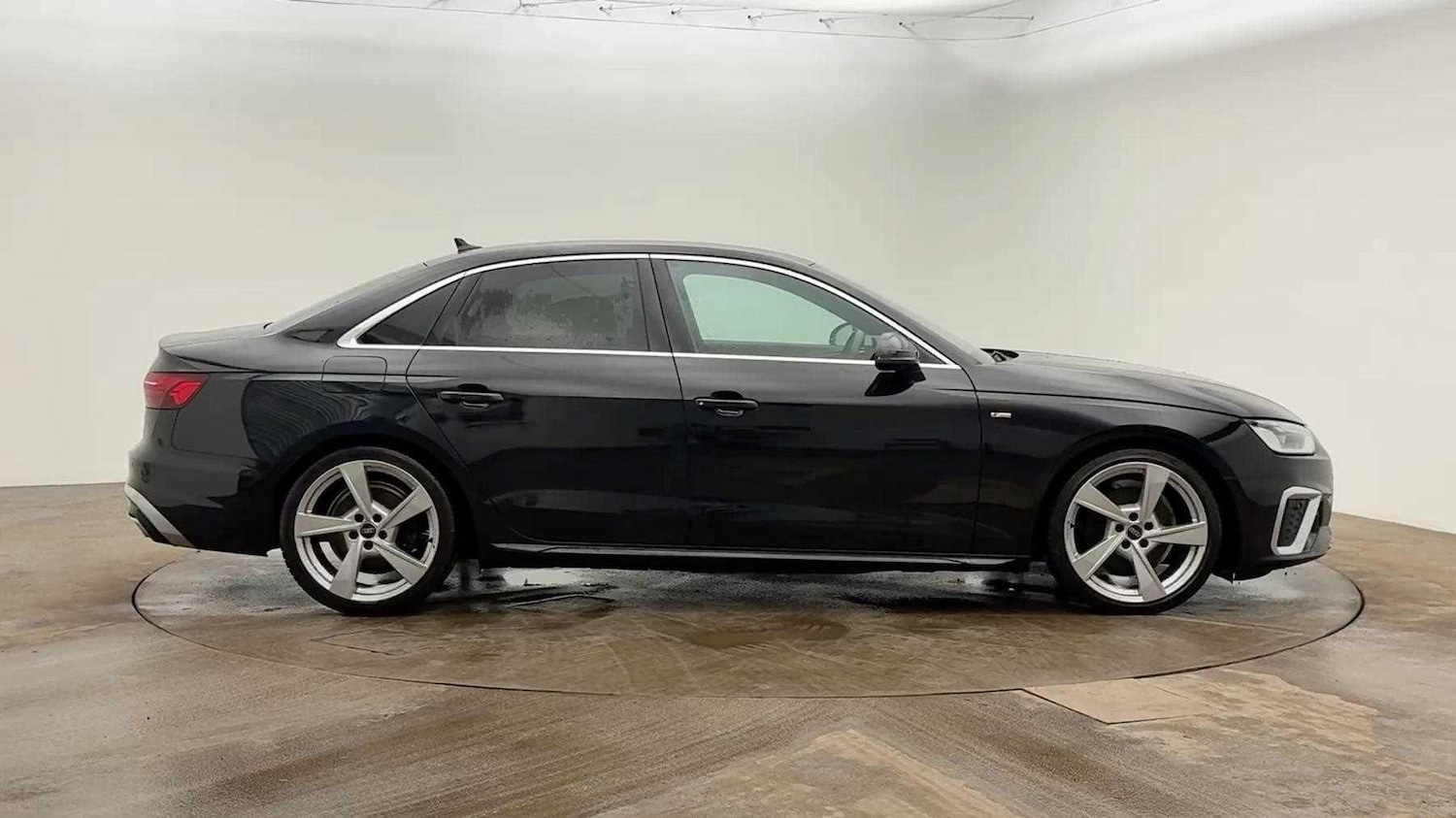Used Audi A4 2022 for sale - 77608258: Photo 3