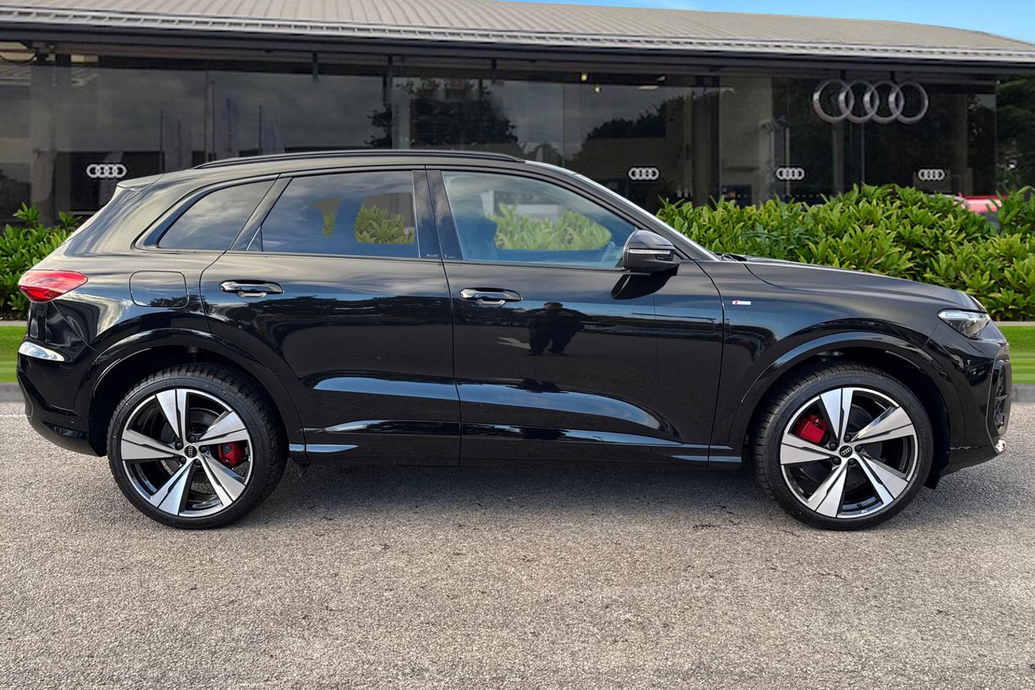 Used Audi Q5 2025 for sale - 76520051: Photo 3