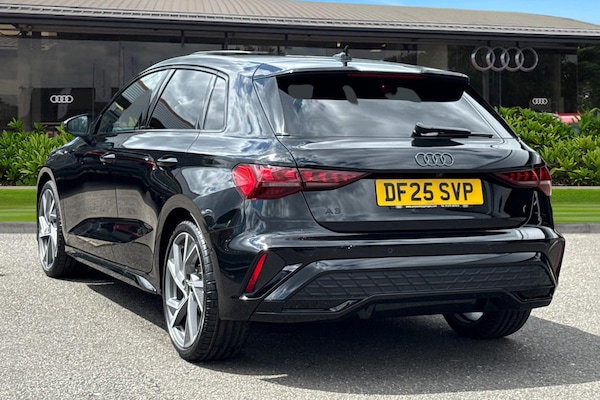 Used Audi A3 2025 for sale - 76250621: Photo 2