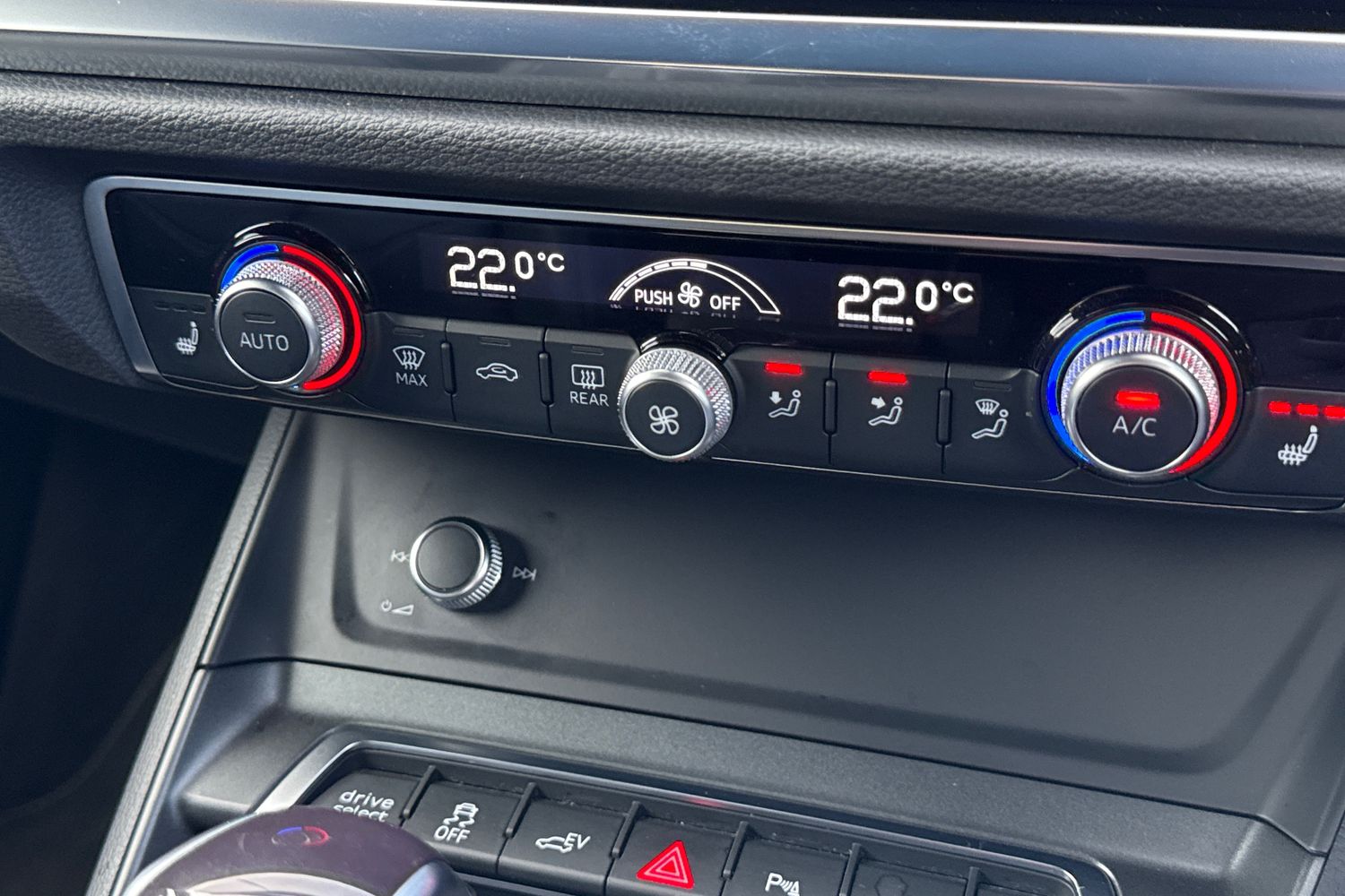 Used Audi Q3 2024 for sale - 77675109: Photo 22