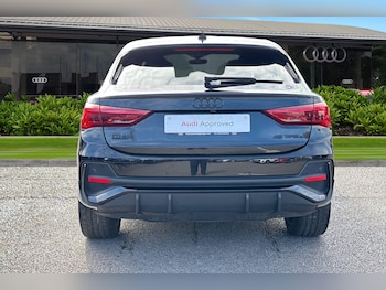 Used Audi Q3 2024 for sale - 77675109: Photo