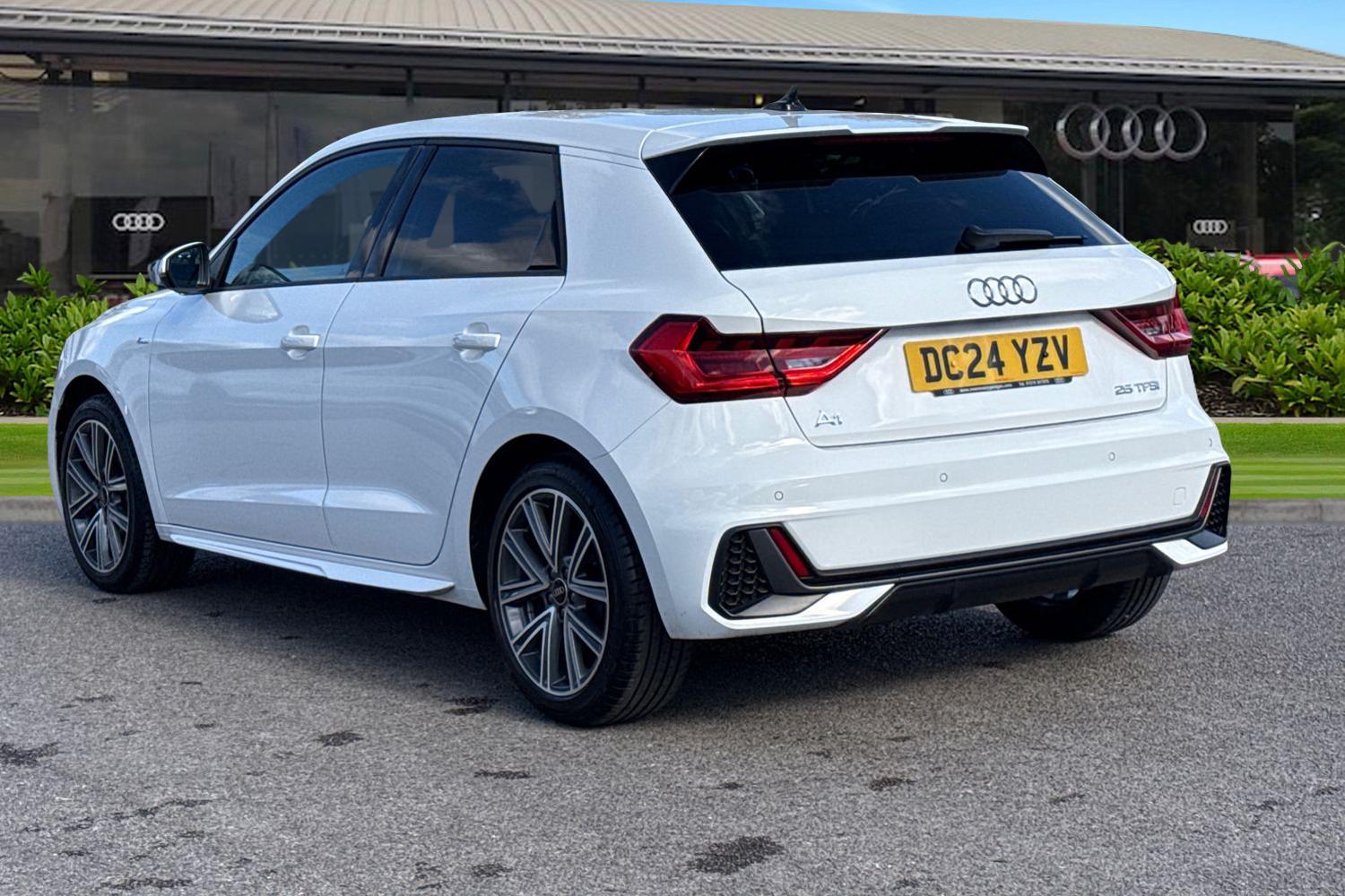 Used Audi A1 2024 for sale - 78107532: Photo 2