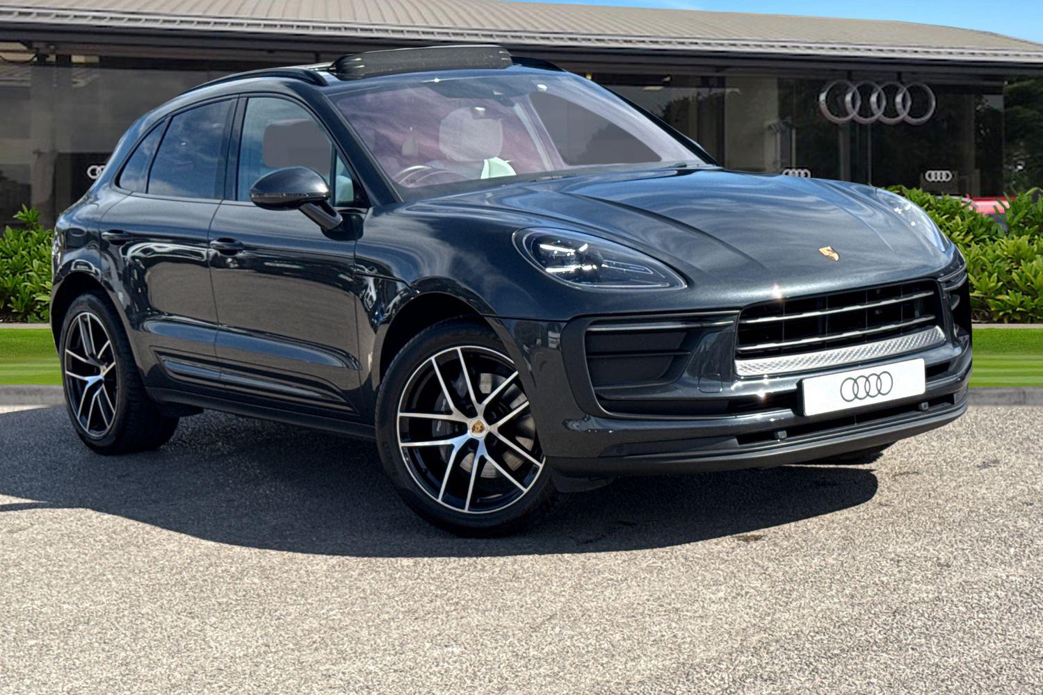 Used Porsche Macan 2022 for sale - 78155196: Photo 1