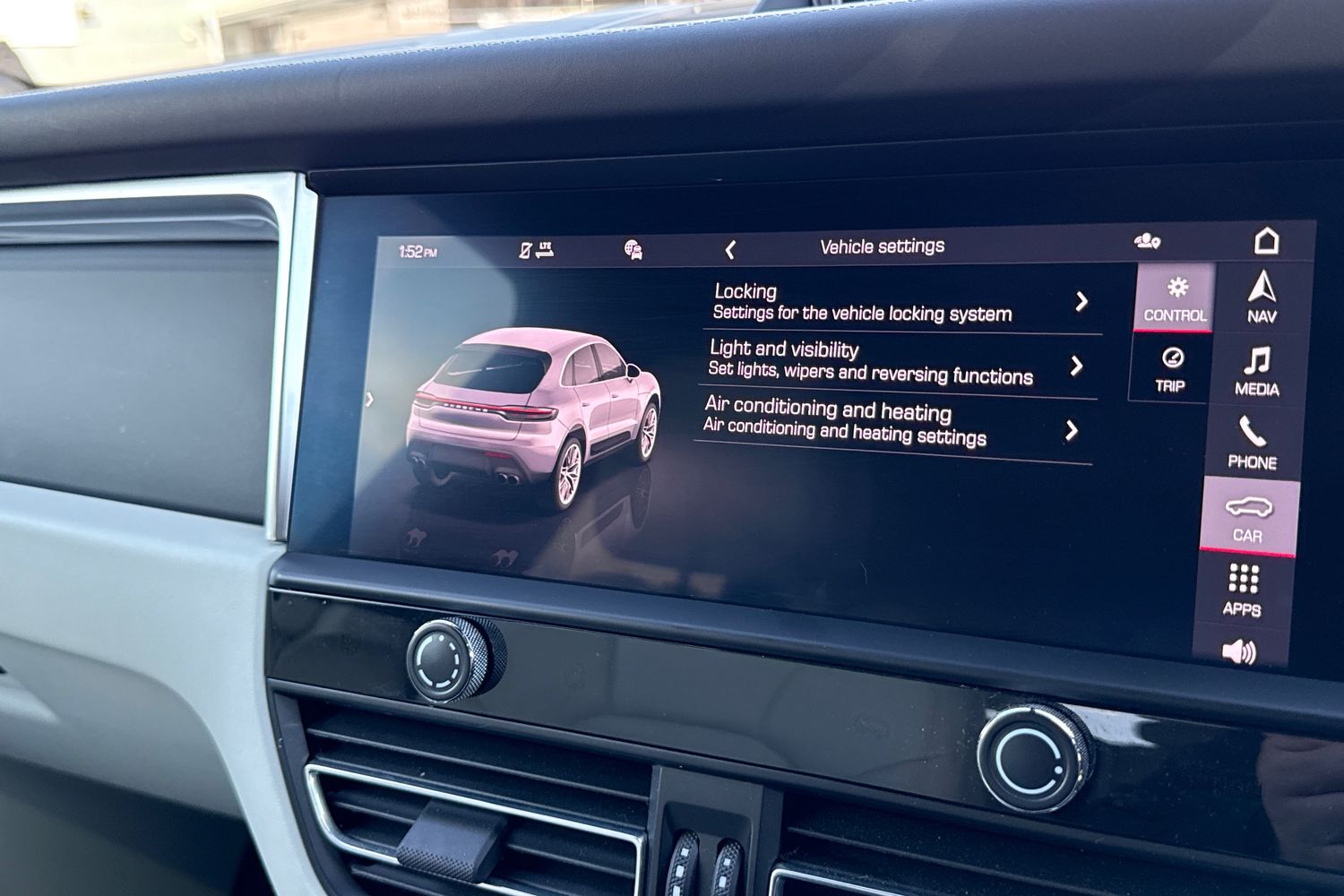 Used Porsche Macan 2022 for sale - 78155196: Photo 35