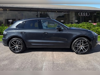 Used Porsche Macan 2022 for sale - 78155196: Photo