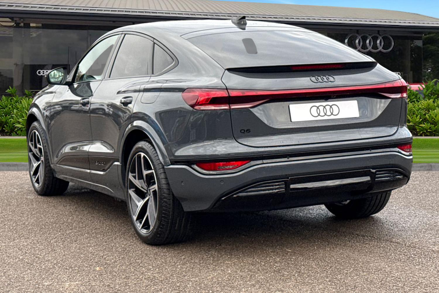 Used Audi Q6 e-tron 2026 for sale - 77383200: Photo 2