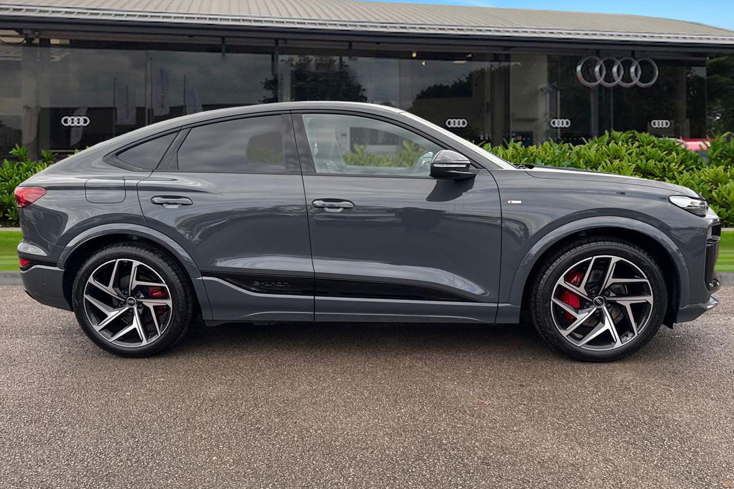 Used Audi Q6 e-tron 2026 for sale - 77383200: Photo 3