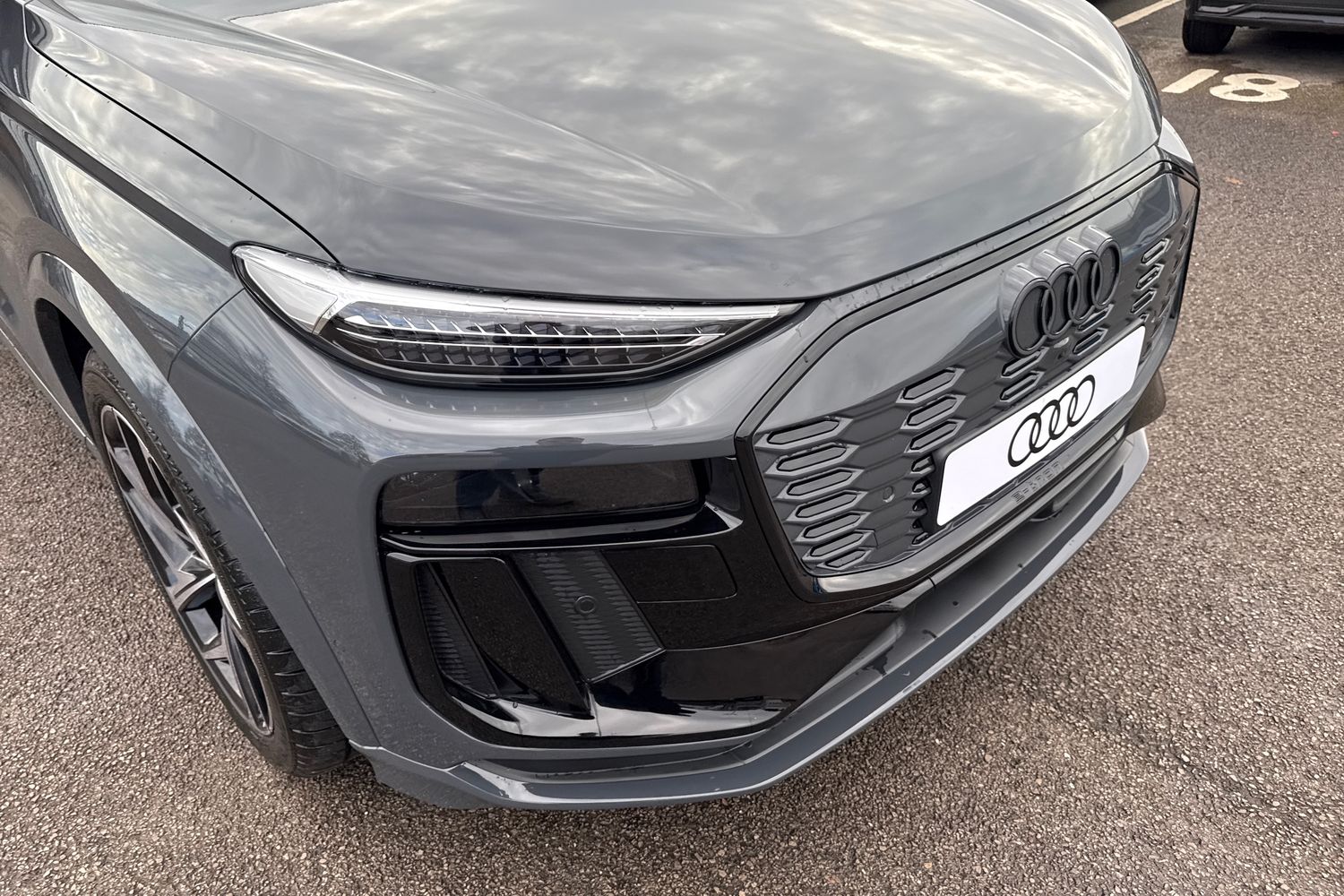 Used Audi Q6 e-tron 2026 for sale - 77383200: Photo 8