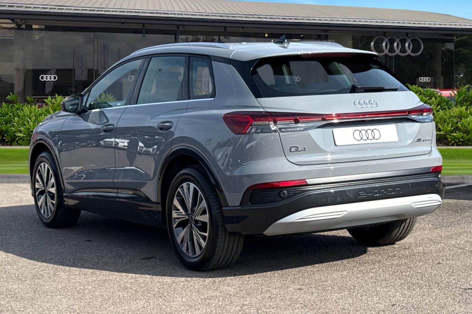 Used Audi Q4 e-tron 2026 for sale - 78084157: Photo 2