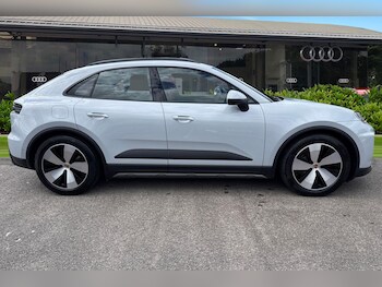 Used Porsche Macan 2024 for sale - 78927123: Photo