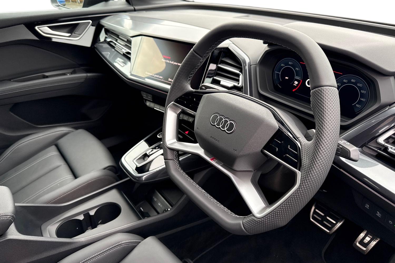 Used Audi Q4 e-tron 2026 for sale - 78052672: Photo 13