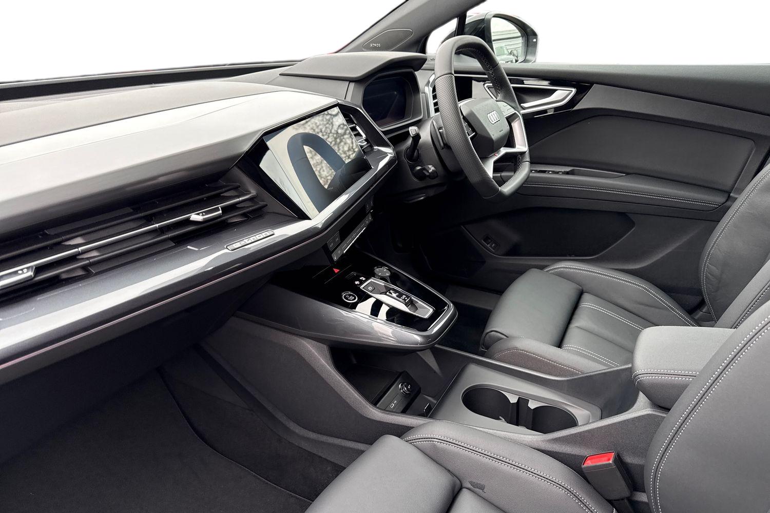 Used Audi Q4 e-tron 2026 for sale - 78052672: Photo 14