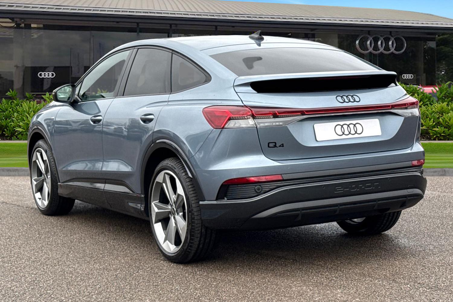 Used Audi Q4 e-tron 2026 for sale - 78052672: Photo 2