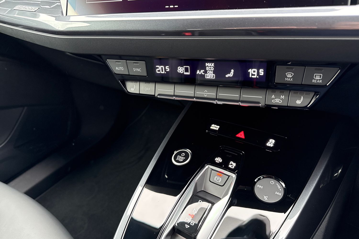 Used Audi Q4 e-tron 2026 for sale - 78052672: Photo 50