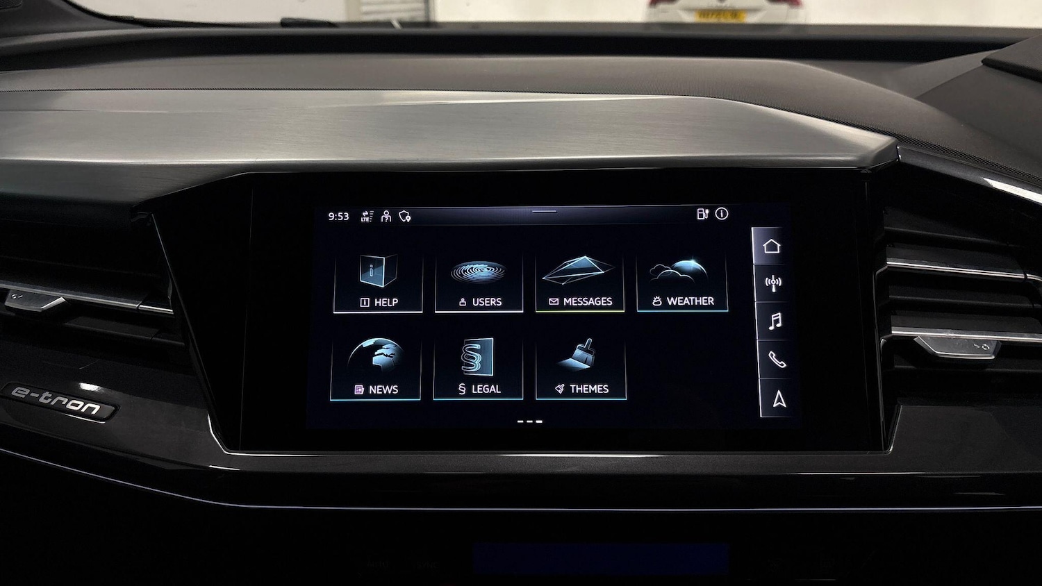 Used Audi Q4 e-tron 2021 for sale - 76520003: Photo 8