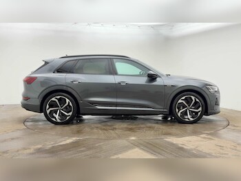 Used Audi e-tron 2021 for sale - 77703451: Photo