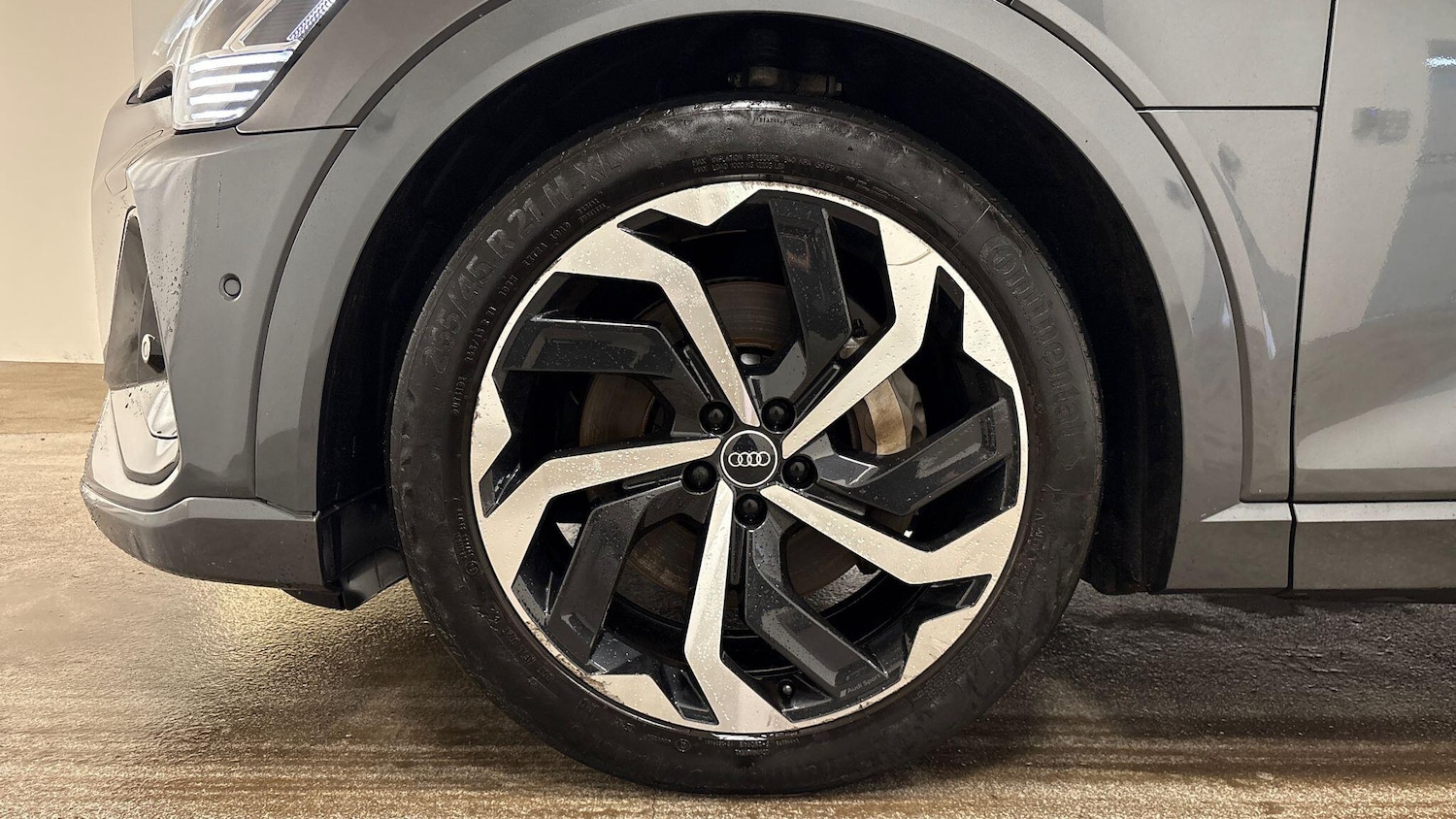 Used Audi e-tron 2021 for sale - 77703451: Photo 8