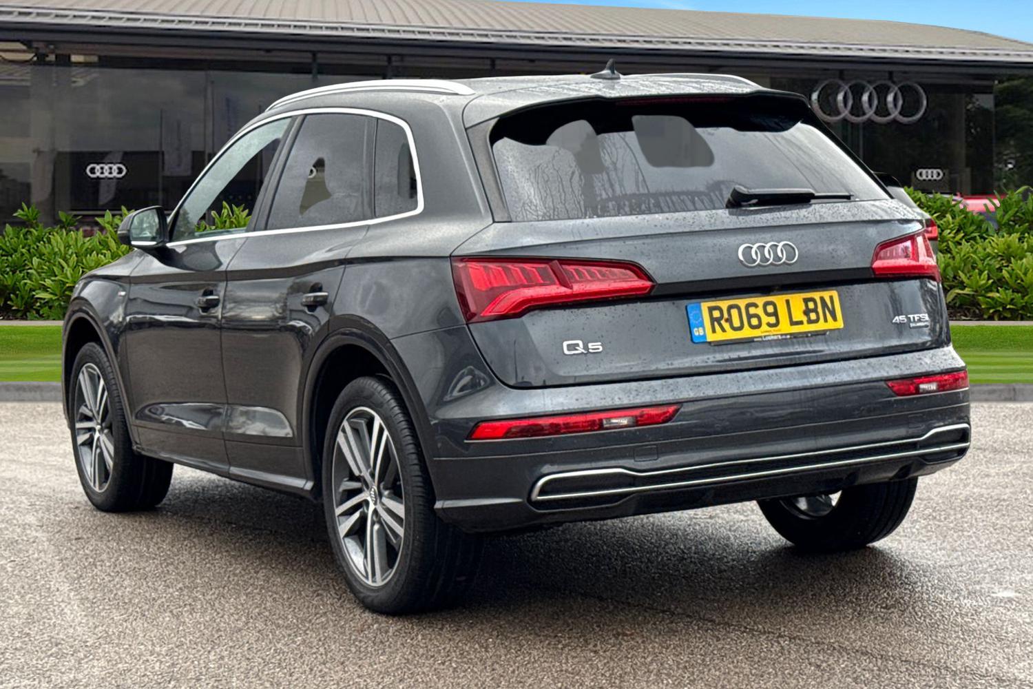 Used Audi Q5 2019 for sale - 76692364: Photo 2