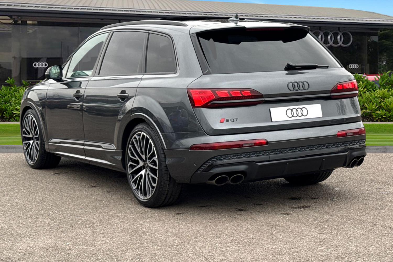 Used Audi SQ7 2026 for sale - 77929050: Photo 2