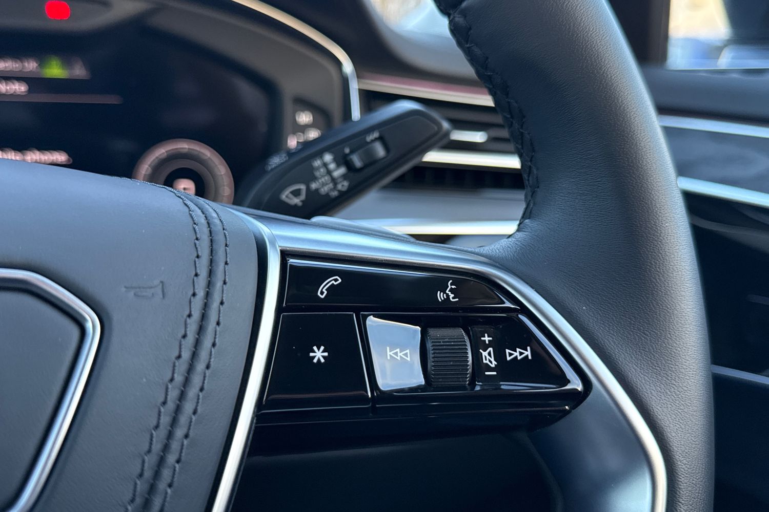 Used Audi A8 2025 for sale - 76863263: Photo 28