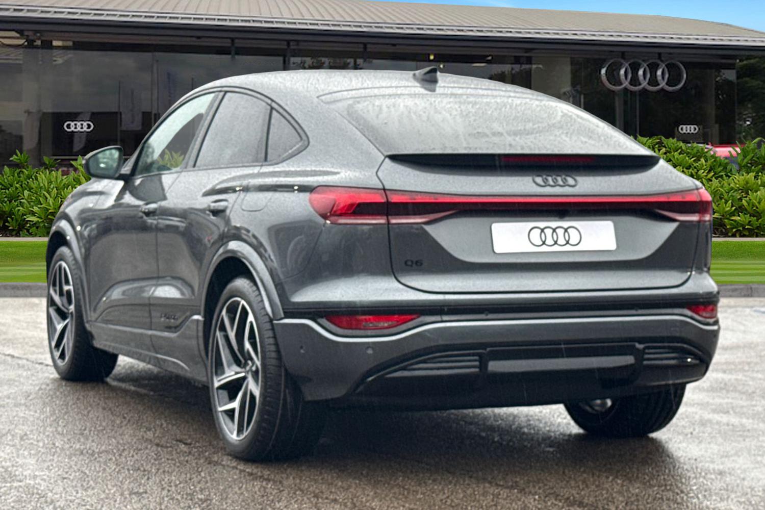 Used Audi Q6 e-tron 2026 for sale - 77382950: Photo 2