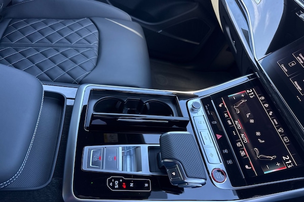 Used Audi SQ8 2025 for sale - 75786067: Photo 22